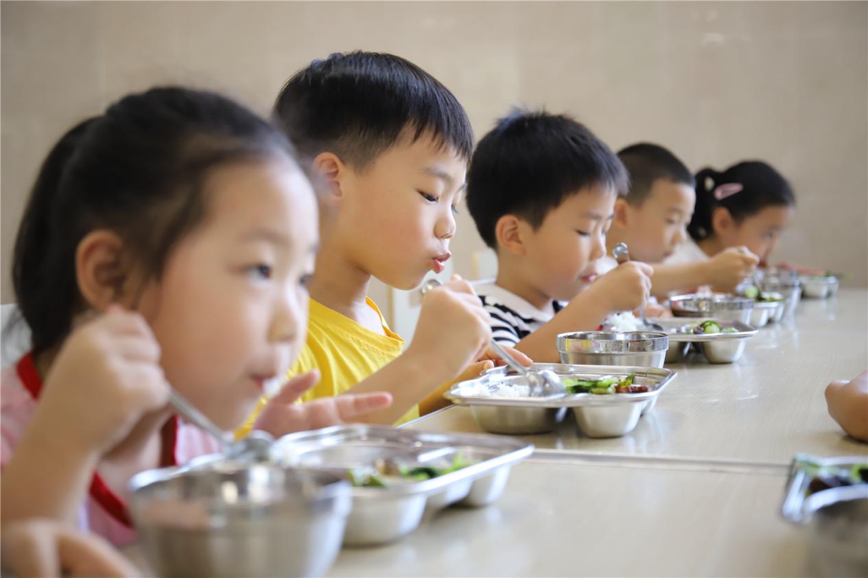 用心做美食，用爱做教育——汉江实验学校幼儿园美食攻略