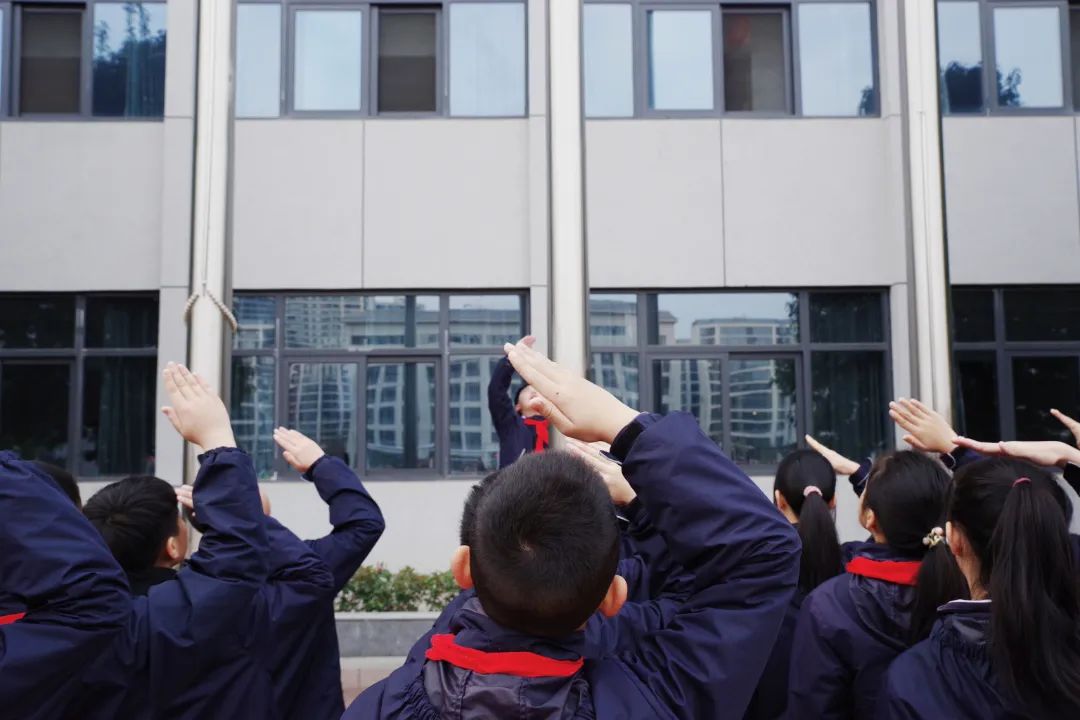 【汉实小学·国旗课】第一讲——“学习雷锋，日行一善”启动仪式