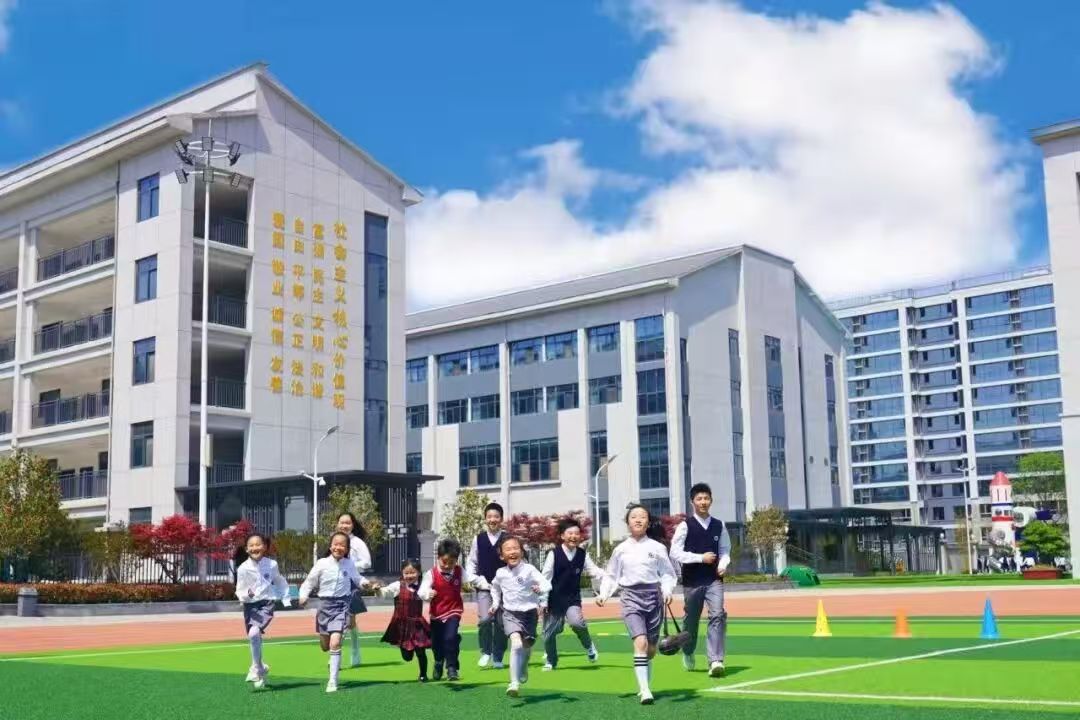 十堰市汉江实验学校2025级七年级新生入学指南