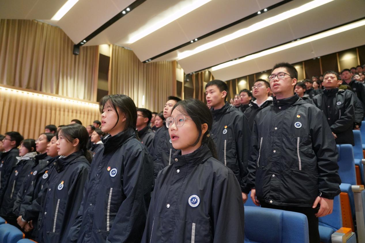 传承红色薪火 践行青春担当 | 我校举行纪念“一二·九”运动暨新团员入团仪式