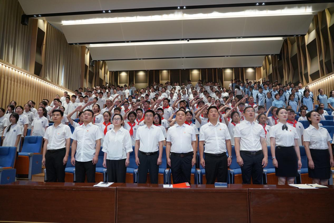 胸怀家国担大任·厚植匠心创未来  | 汉江教育2026-2027学年上学期开学典礼隆重举行