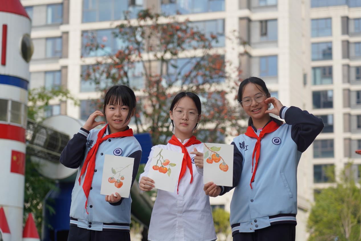 又是柿子成熟时  ｜ 开学一个月，汉实少年这样"柿"不可挡