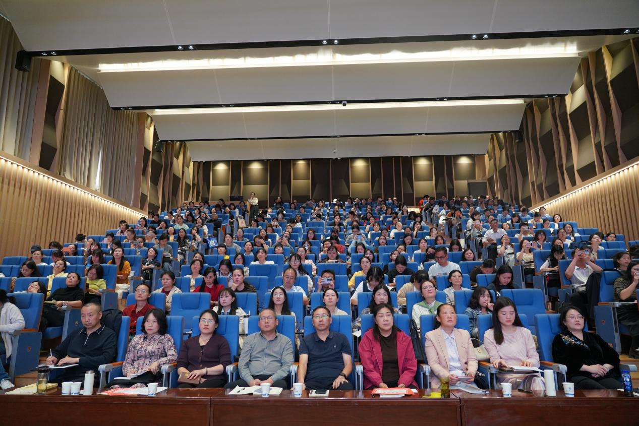 课例精研启思路·质量深析明方向  | 全市初中英语教学研讨活动在我校圆满举行