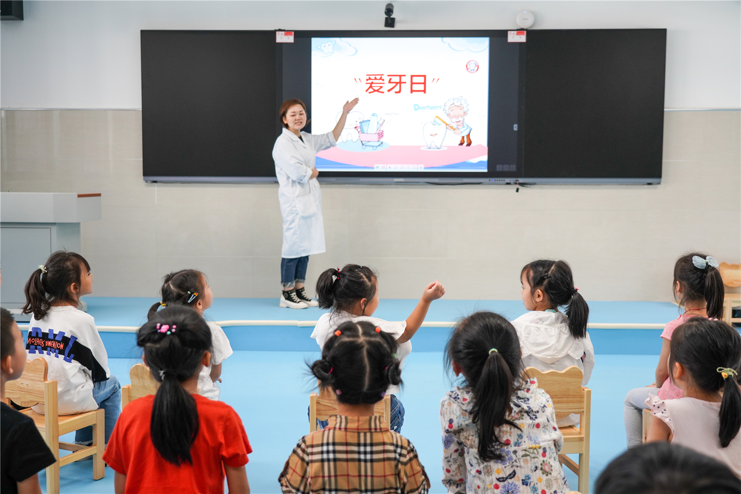 【童真微笑，如“齿”闪亮】——汉江实验学校幼儿园爱牙日活动
